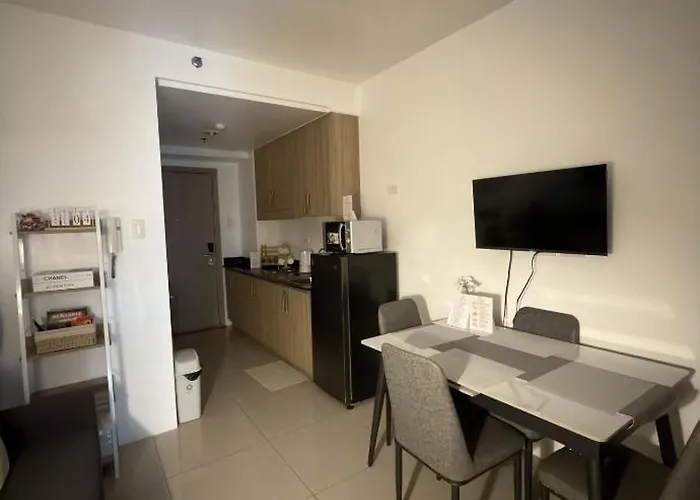 Balai Tranquil Stylish 1 Bedroom Near Moa Manila